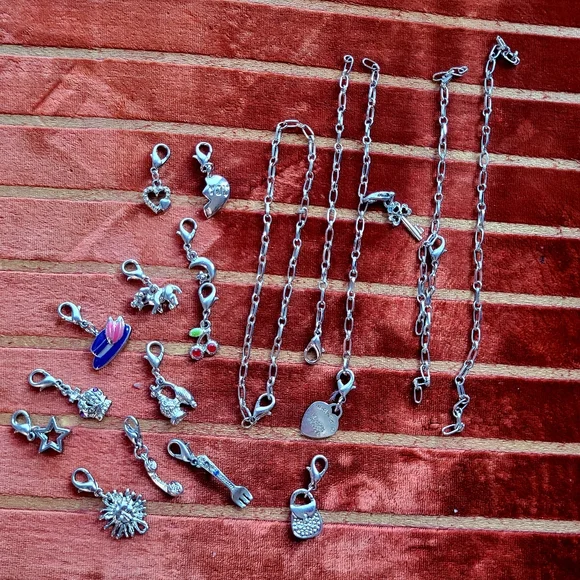 Charm Bracelet Set - Picture 1 of 9